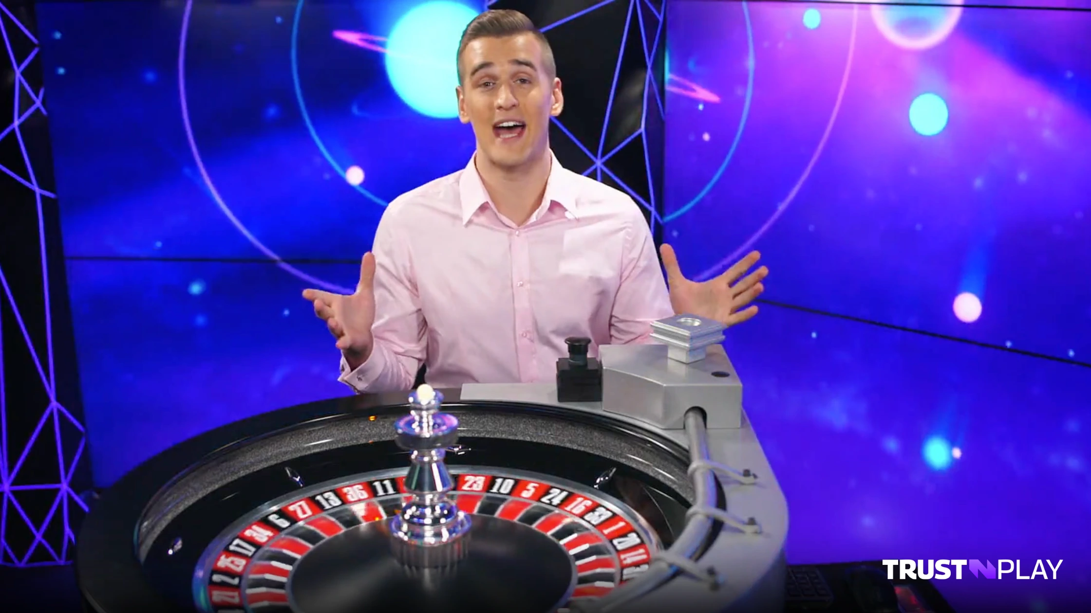 Double Roulette casino game with a live dealer feature.